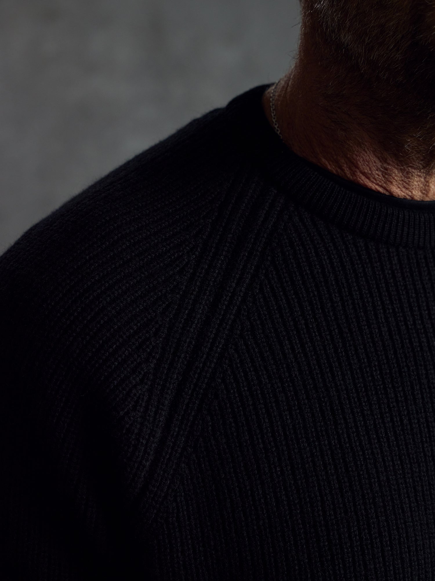 The Commando Crew Neck - Black